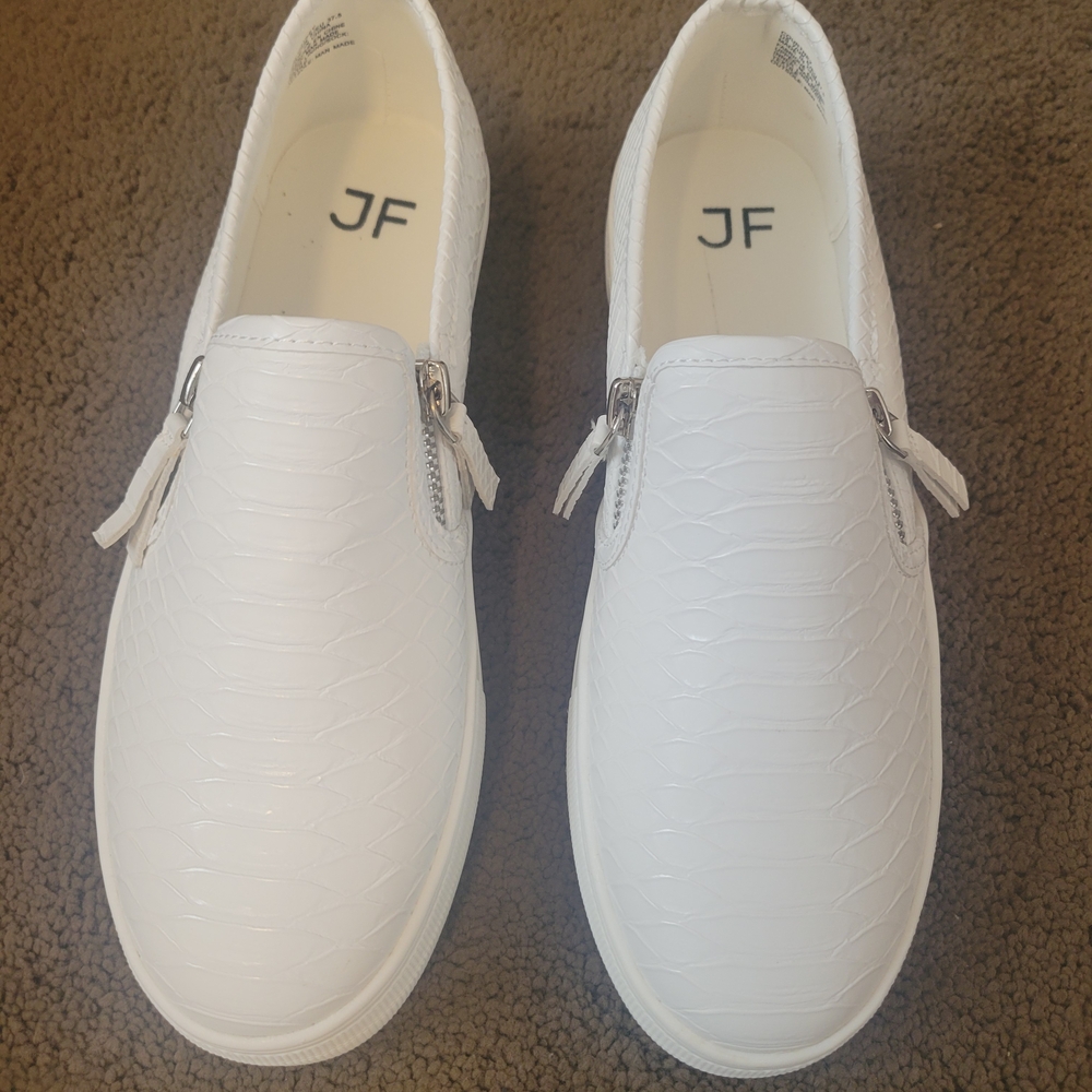 JustFab White Textured Slip-On Sneakers